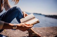 нови книги - 29858 отстъпки